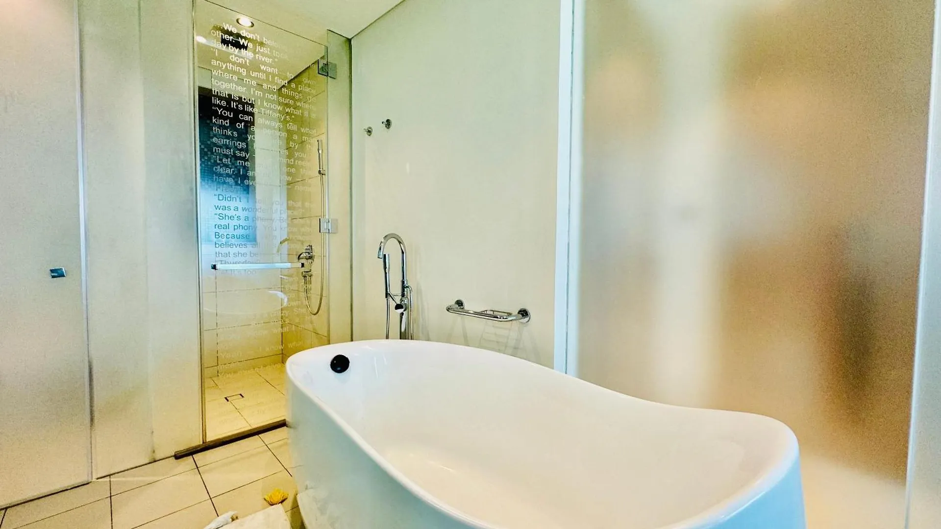 Luxe 3Br , Paramount By Damac, Excellent Pool Dubai 0*,  United Arab Emirates