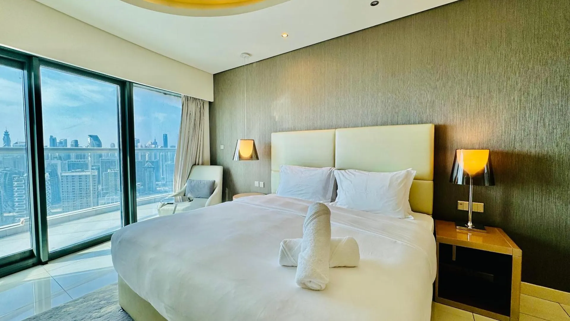 Luxe 3Br , Paramount By Damac, Excellent Pool Dubai 0*,  Vereinigte Arabische Emirate