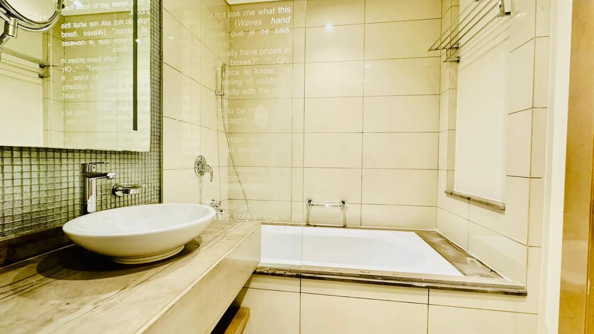 Luxe 3Br , Paramount By Damac, Excellent Pool Dubai Apartment
